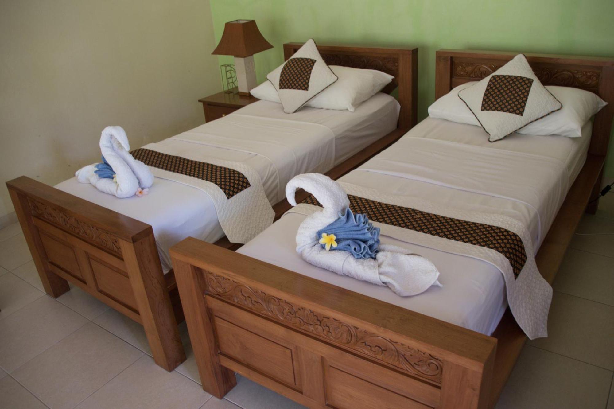 Guesthouse Rumah Senang Kalibaru Экстерьер фото