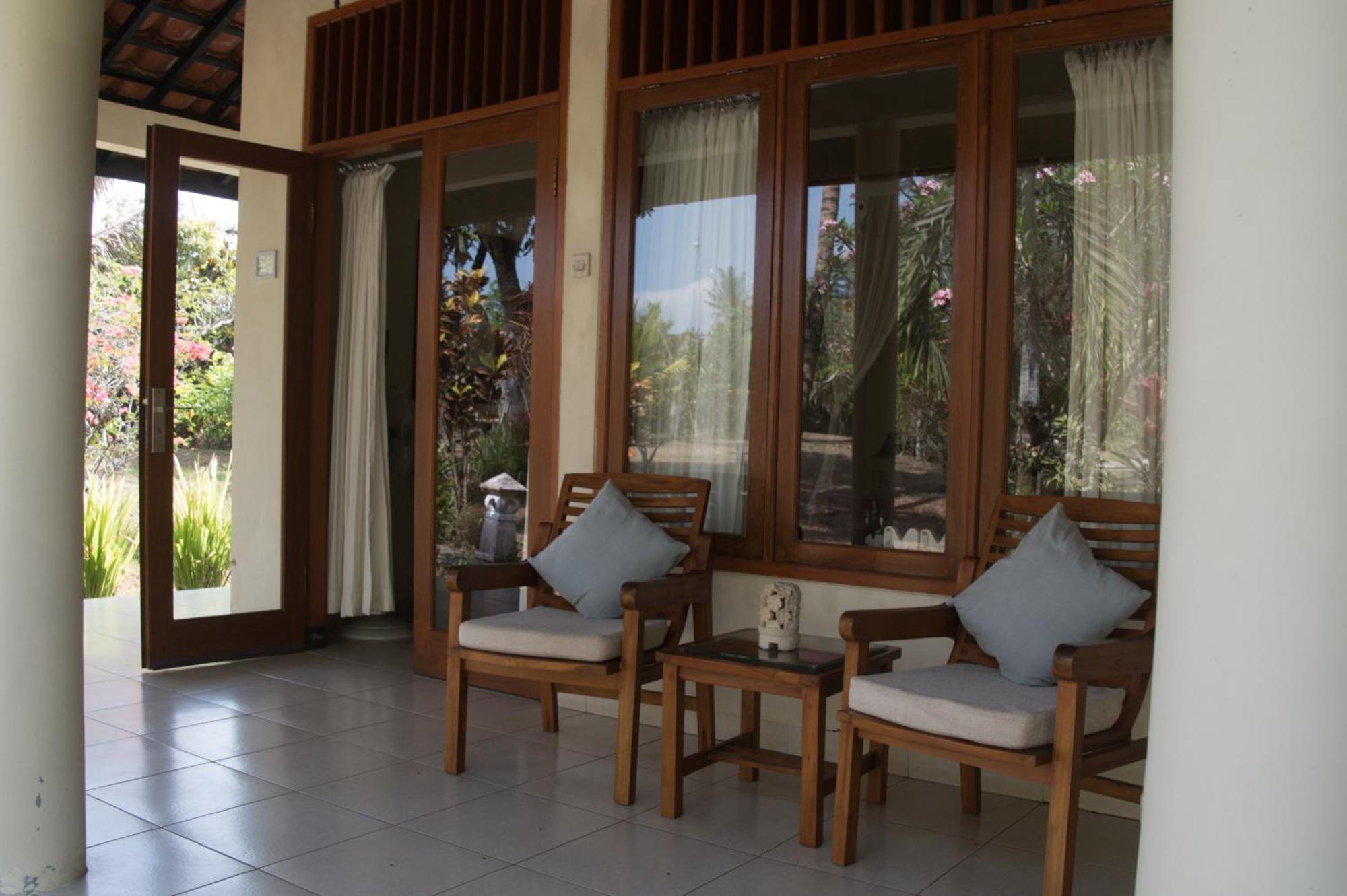 Guesthouse Rumah Senang Kalibaru Экстерьер фото