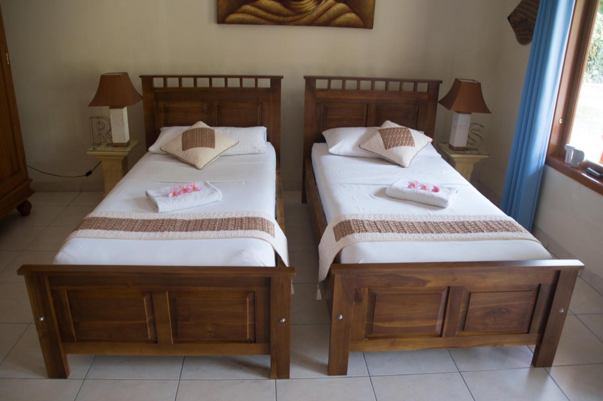 Guesthouse Rumah Senang Kalibaru Экстерьер фото