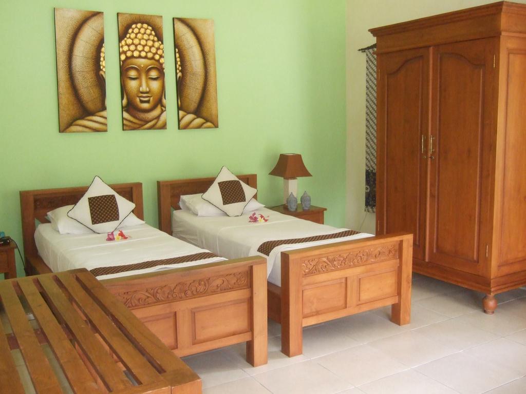 Guesthouse Rumah Senang Kalibaru Экстерьер фото