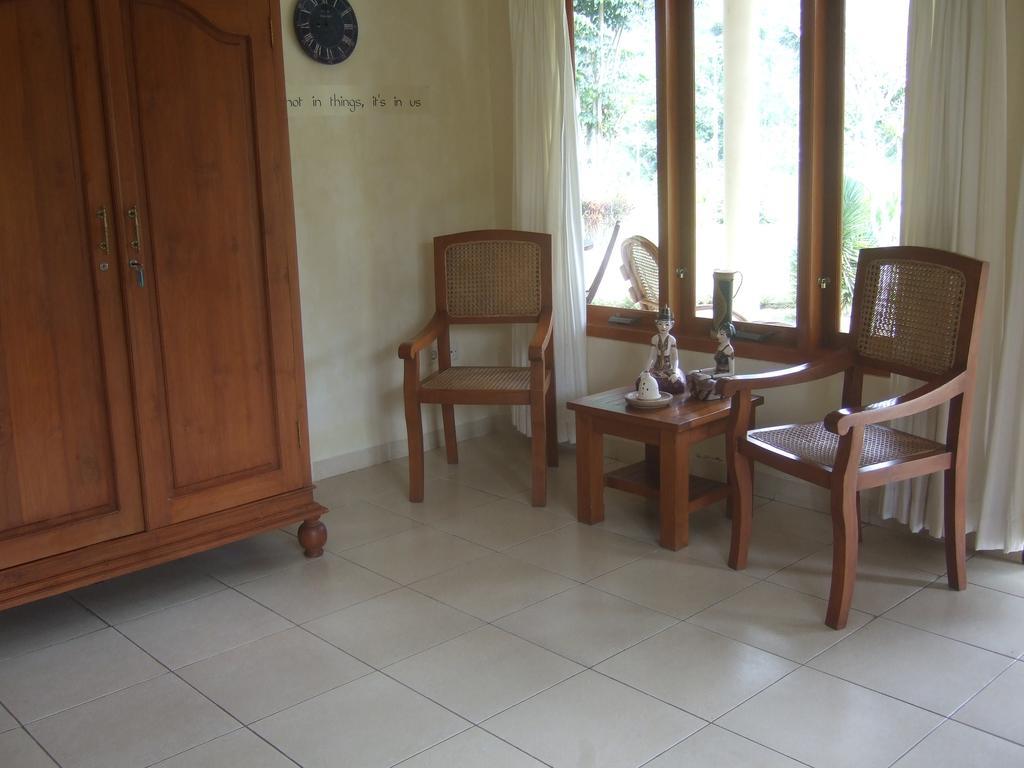 Guesthouse Rumah Senang Kalibaru Экстерьер фото